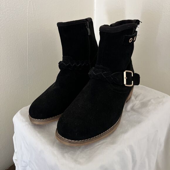 SKECHERS Fireside Western Braid Buckle Waterproof Suede Ankle Boot, Black- Sz 8 - Picture 4 of 8